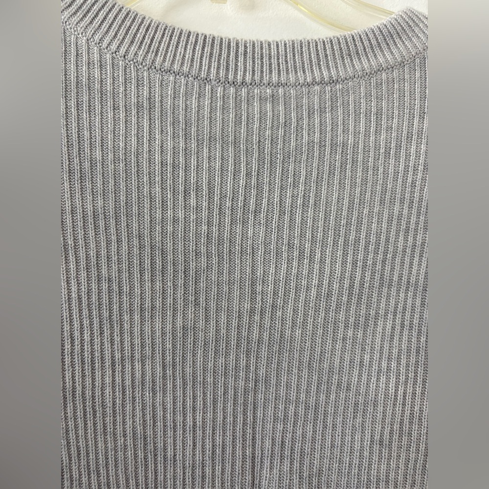 lululemon athletica Gray Crew Neck teenage athletic Sweater SZ:0 - Picture 2 of 8